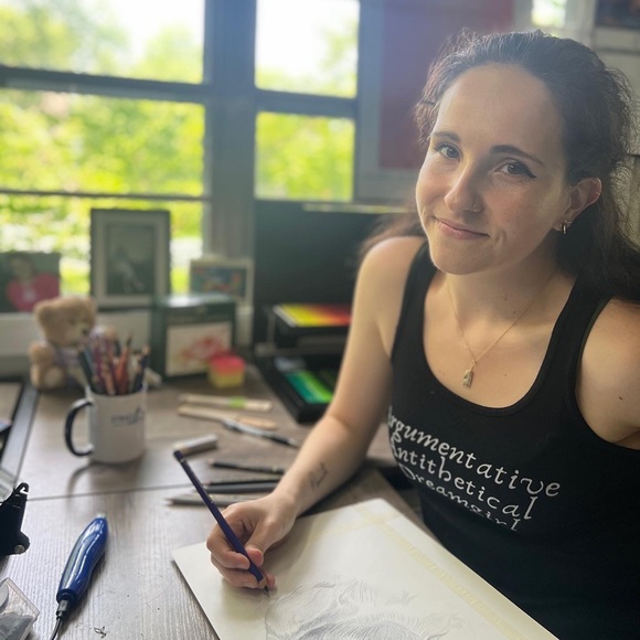 Meet your Posher, Laura - Picture 2 of 2